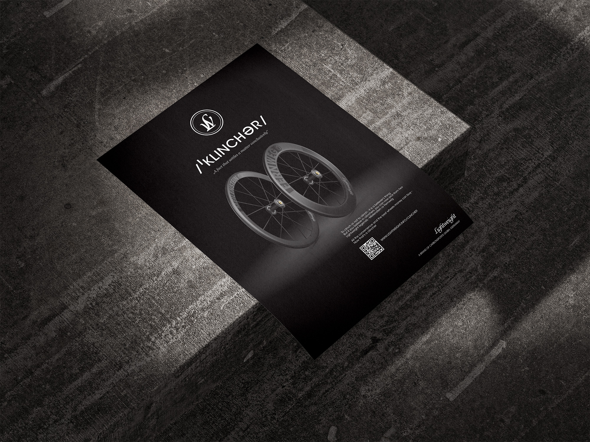 lightweight-poster-clincher